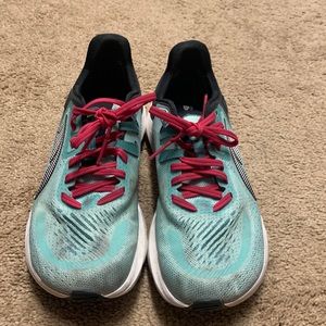 Altra Women’s Provision 6, size 9